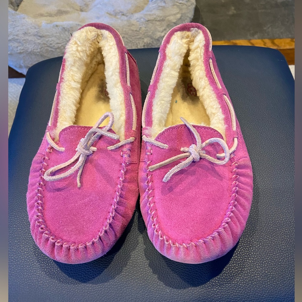 Magenta Womens Ugg Slippers